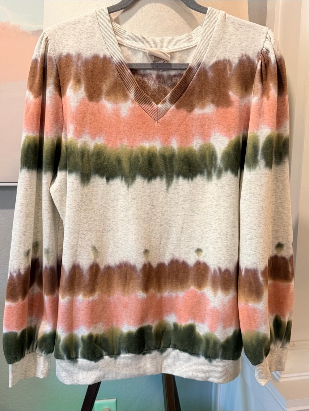Women's V-Neck Tie-Dye Sweatshrt in Pink, Olive & Brown with puff sleeves
